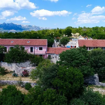 Marina Krusevo-zadar * Kruševo