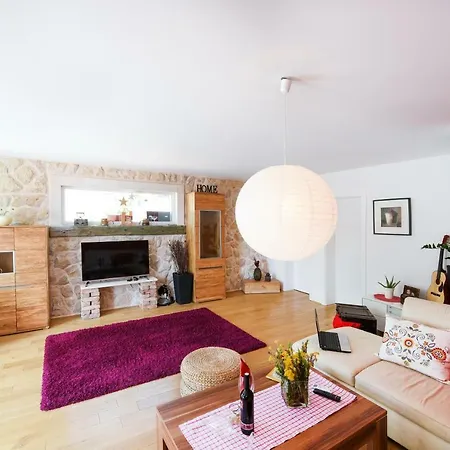 Marina Krusevo-zadar