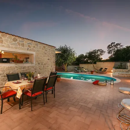 Marina Krusevo-zadar Kruševo